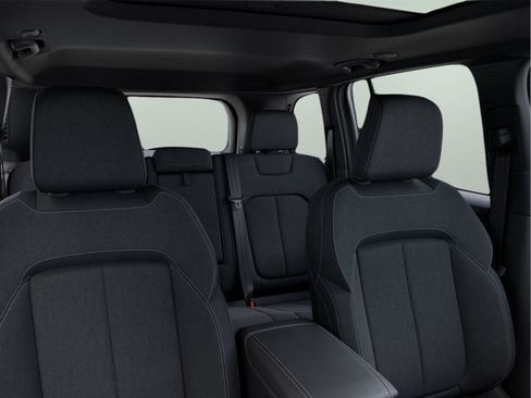 New 2025 Jeep Grand Cherokee Laredo X w/ Luxury Tech Group I image 26