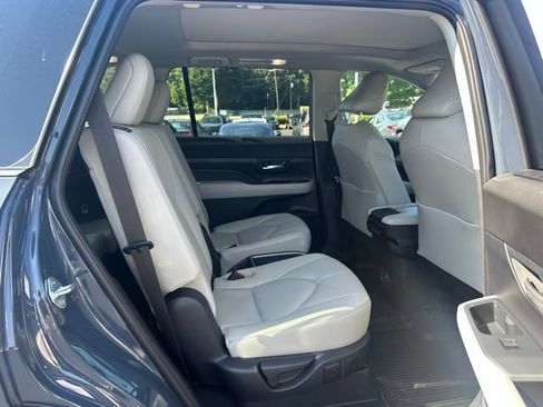 Used 2026 Toyota Grand Highlander FWD image 20