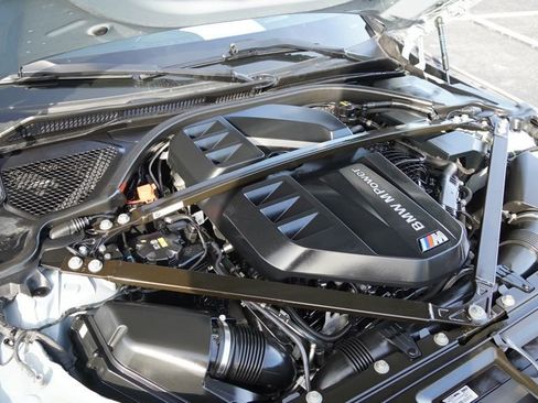 Used 2022 BMW M4 xDrive Competition image 35