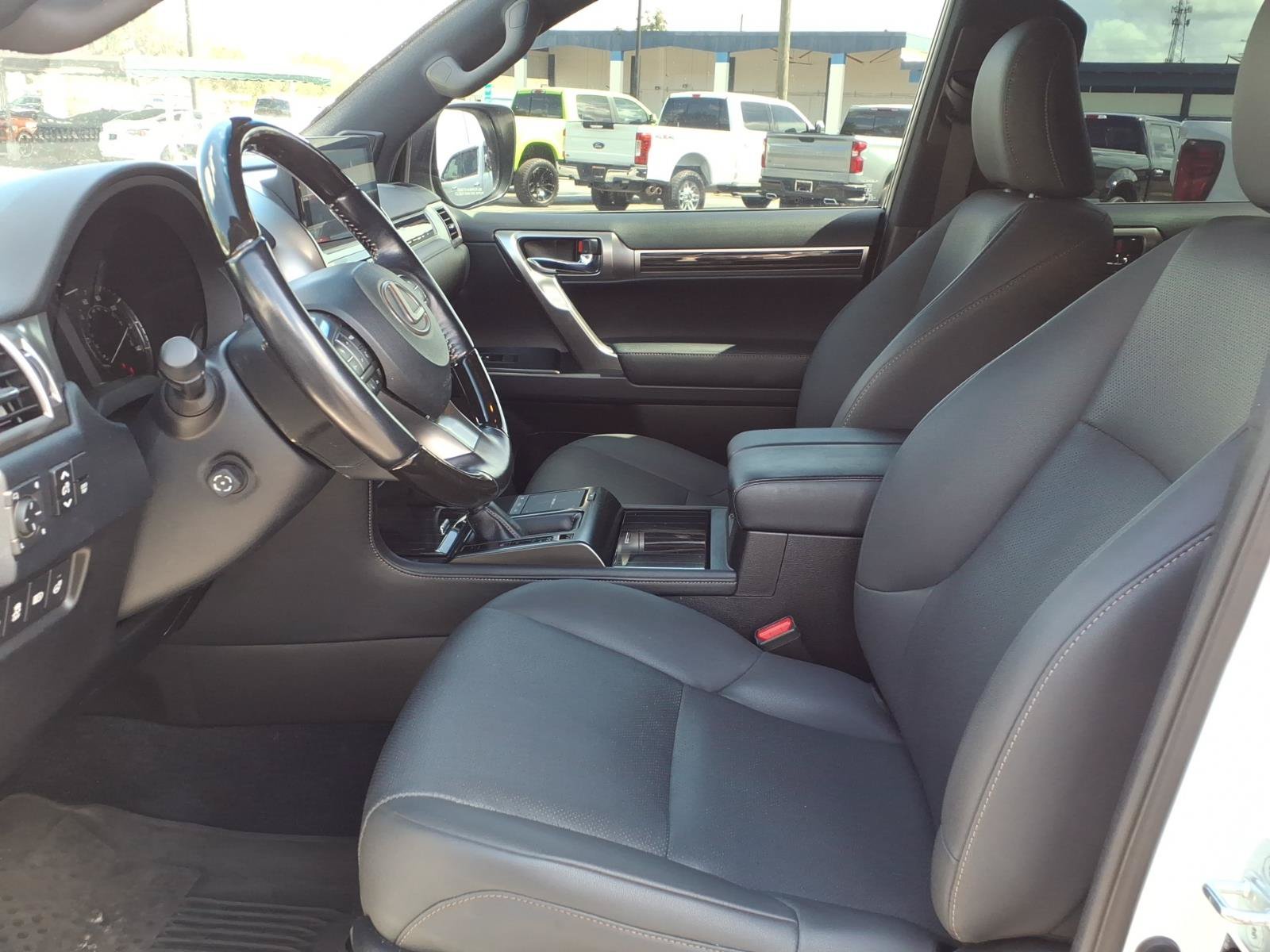 Used 2022 Lexus GX 460 Premium w/ Premium Package AWD/4WD image 22