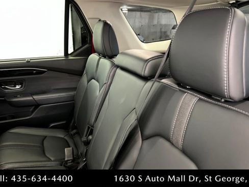 Used 2023 Honda Pilot Touring image 20
