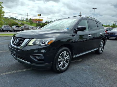 Used 2019 Nissan Pathfinder S AWD/4WD image 12