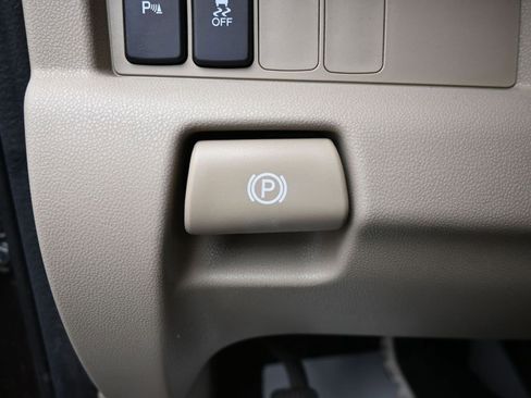 Used 2014 Honda Pilot Touring image 23