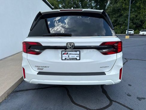 Used 2025 Honda Odyssey Sport-L image 11