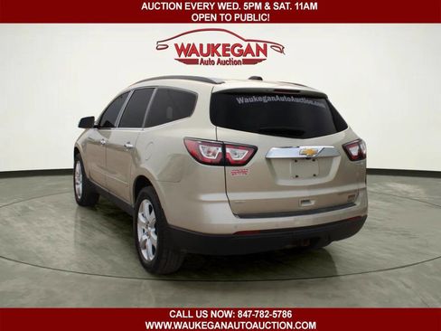 Used 2016 Chevrolet Traverse LT w/ Style and Technology Package AWD/4WD image 4