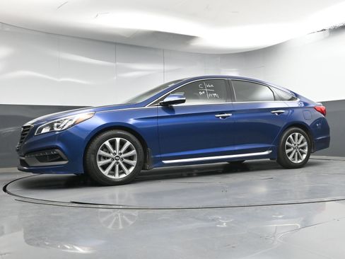 Used 2016 Hyundai Sonata Limited w/ Option Group 04 image 23