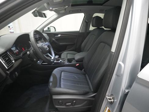 Used 2023 Audi Q5 2.0T Premium w/ Convenience Package AWD/4WD image 7