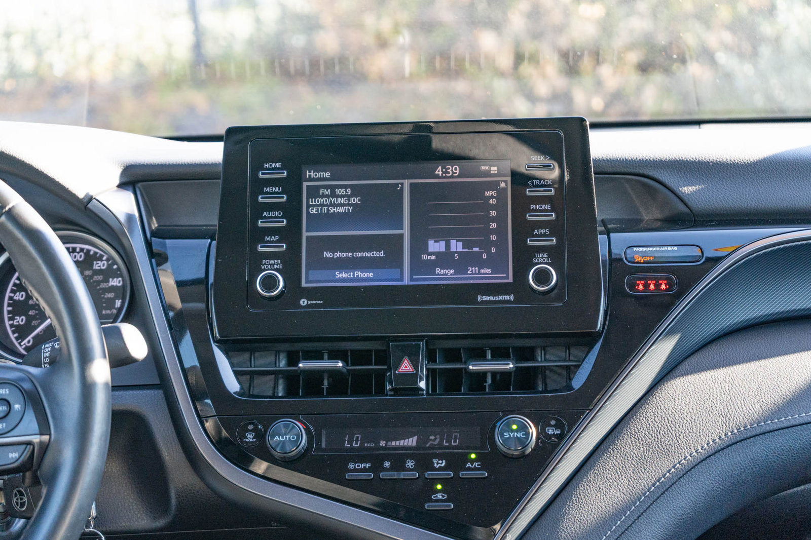 Certified 2024 Toyota Camry SE FWD image 18