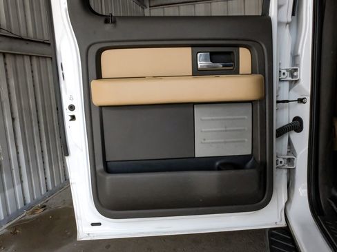 Used 2014 Ford F150 XLT w/ Equipment Group 302A Luxury image 45