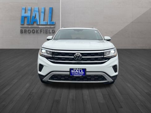 Certified 2022 Volkswagen Atlas Cross Sport SE image 9