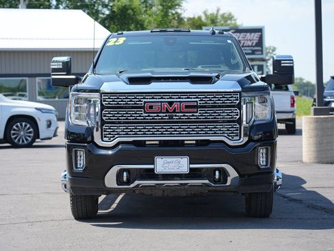 Used 2023 GMC Sierra 3500 Denali w/ Denali Ultimate Package AWD/4WD image 8