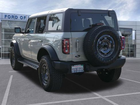 Used 2025 Ford Bronco Outer Banks w/ Sasquatch Package image 7