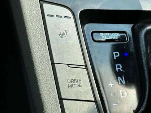 Used 2017 Hyundai Elantra Limited w/ Cargo Package image 33