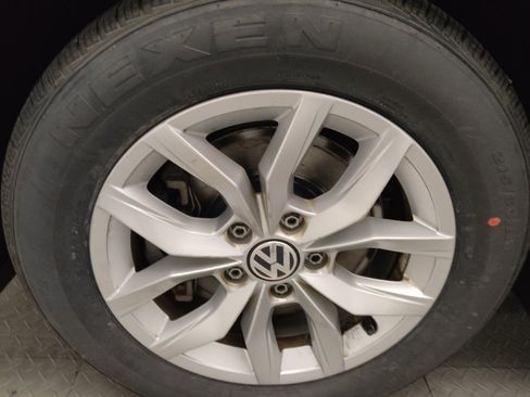 Used 2017 Volkswagen Passat 1.8T S image 31