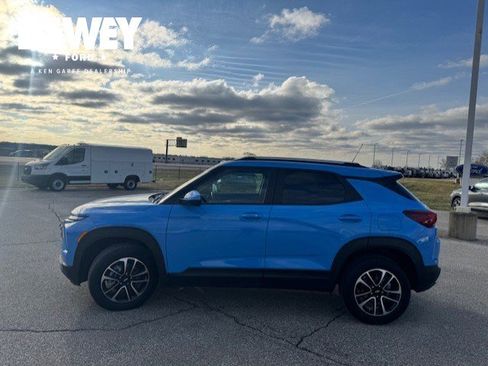 Used 2024 Chevrolet TrailBlazer LT w/ Convenience Package image 5