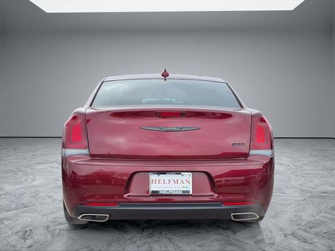 Used 2021 Chrysler 300 Touring w/ Sport Appearance Package image 6
