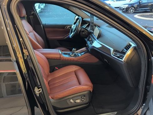 Certified 2023 BMW X6 xDrive40i w/ Executive Package image 26
