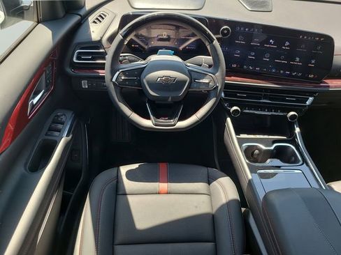 New 2026 Chevrolet Traverse RS image 17