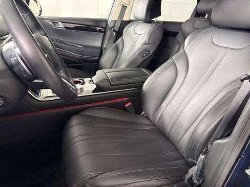 Certified 2025 Genesis GV80 2.5T Standard AWD/4WD image 12