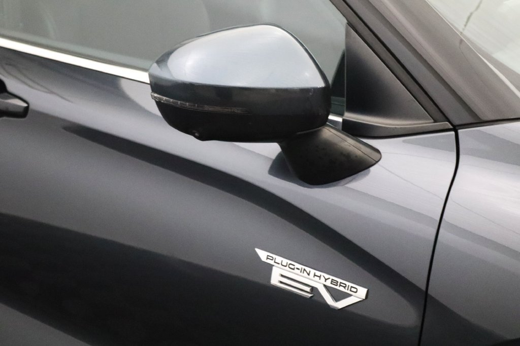 Used 2024 Mitsubishi Outlander SE AWD/4WD image 8