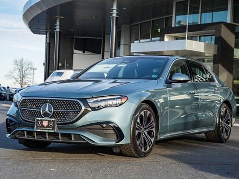 New 2026 Mercedes-Benz E 350 4MATIC Sedan image 3