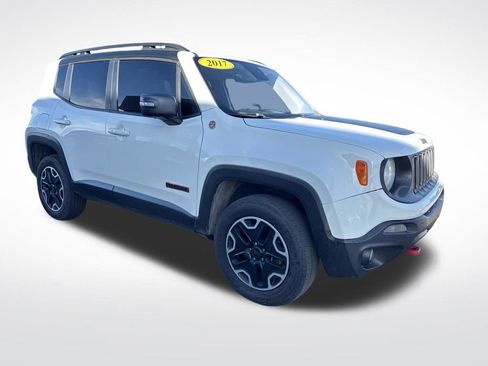Used 2017 Jeep Renegade Trailhawk w/ Popular Equipment Group AWD/4WD image 7