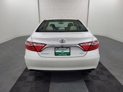 Used 2016 Toyota Camry XLE image 6