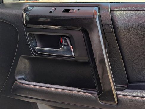 Used 2021 Toyota 4Runner Venture image 37