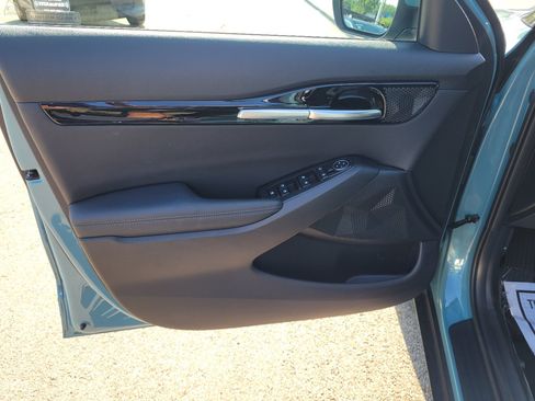 Used 2024 Kia Seltos EX FWD image 18