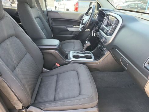 Certified 2019 Chevrolet Colorado LT RWD image 18