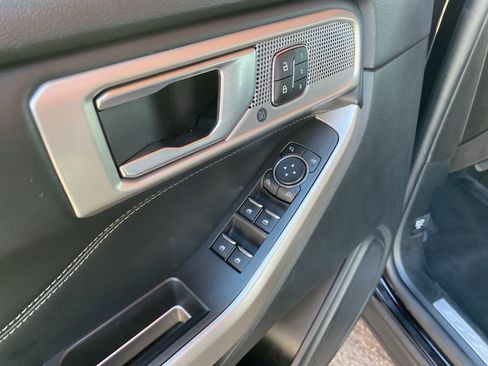 Certified 2023 Ford Explorer Limited w/ Equipment Group 301A image 25