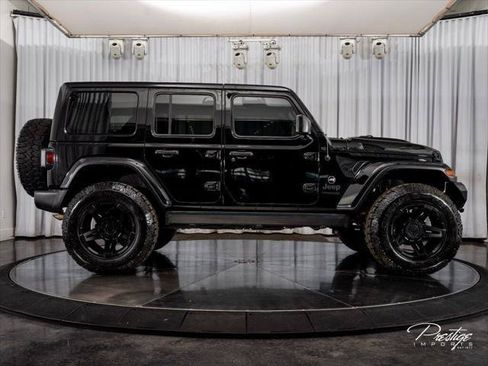 Used 2022 Jeep Wrangler Unlimited Sport w/ Cold Weather Group AWD/4WD image 16