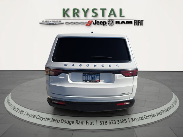 Certified 2024 Jeep Wagoneer L Series II w/ Flexible Seating Group AWD/4WD image 5