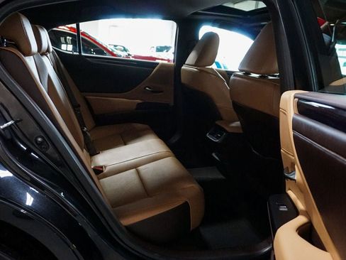 Used 2021 Lexus ES 250 w/ Premium Package image 57