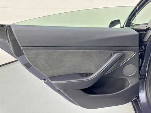 Used 2022 Tesla Model 3 image 44