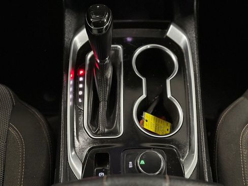 Used 2019 Chevrolet Traverse LT image 19