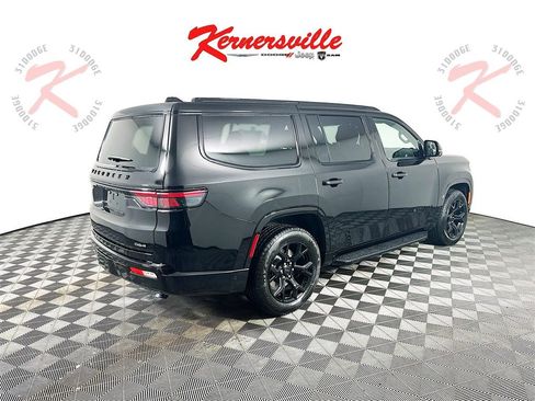 New 2025 Jeep Wagoneer Series II w/ Convenience Group I image 8