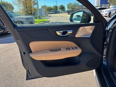 New 2026 Volvo V60 B5 Cross Country Ultra w/ Climate Package image 17