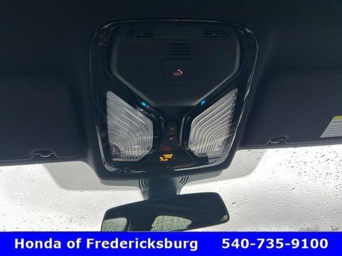 Used 2023 BMW 530e xDrive image 27