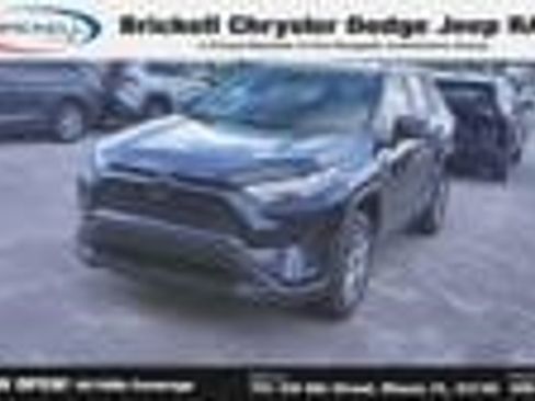 Used 2024 Toyota RAV4 XLE image 27