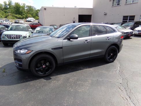 Used 2018 Jaguar F-PACE Premium AWD/4WD image 55