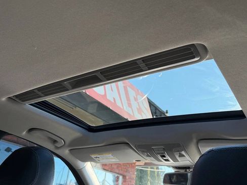 Used 2015 Mercedes-Benz ML 350 4MATIC image 24