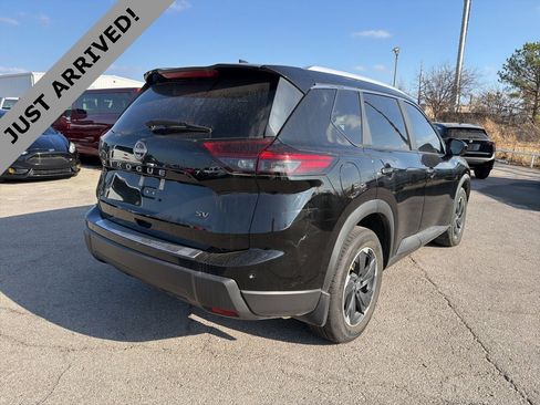Certified 2024 Nissan Rogue SV w/ SV Premium Package image 5