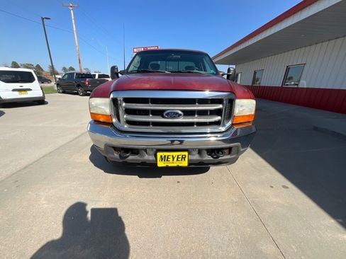 Used 2001 Ford F250 4x4 SuperCab Super Duty image 3