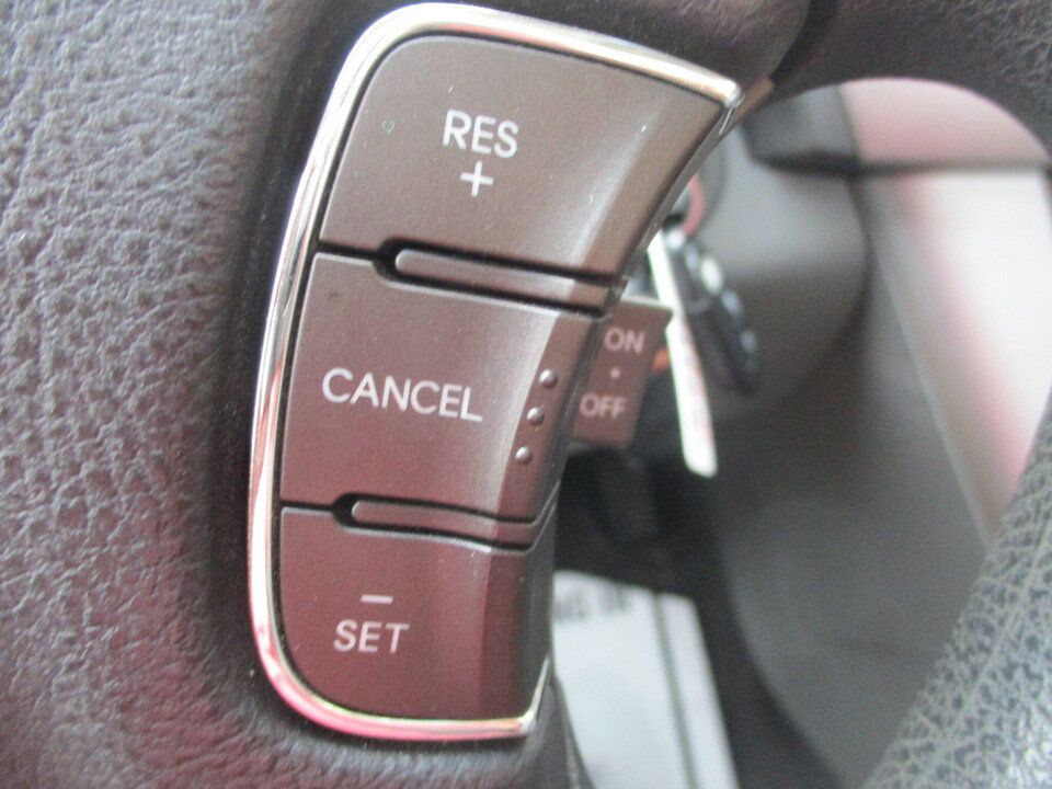 Used 2010 Hyundai Sonata GLS FWD image 32