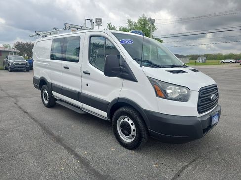 Used 2016 Ford Transit 250 130 Low Roof RWD image 4
