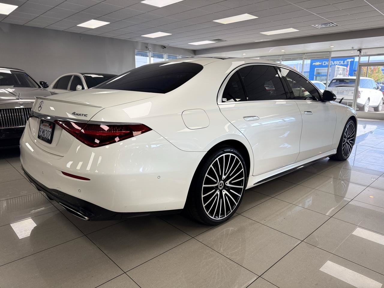 Used 2022 Mercedes-Benz S 580 4MATIC Sedan image 4