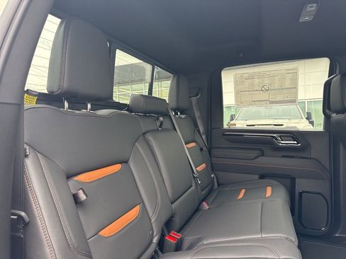 New 2026 GMC Sierra 2500 AT4 w/ AT4 Premium Plus Package image 32