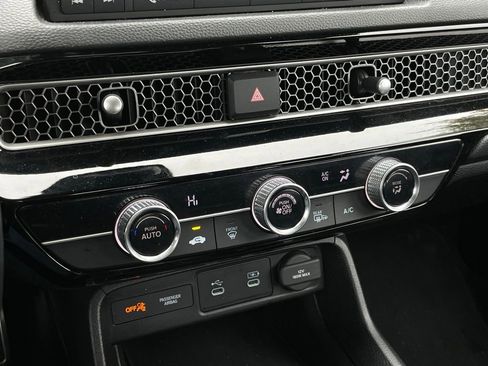 Used 2025 Honda Civic Sport image 18