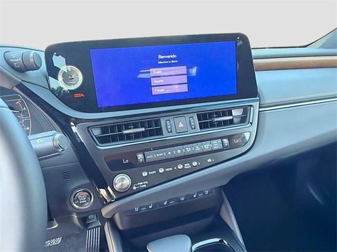 New 2025 Lexus ES 350 Ultra Luxury image 27